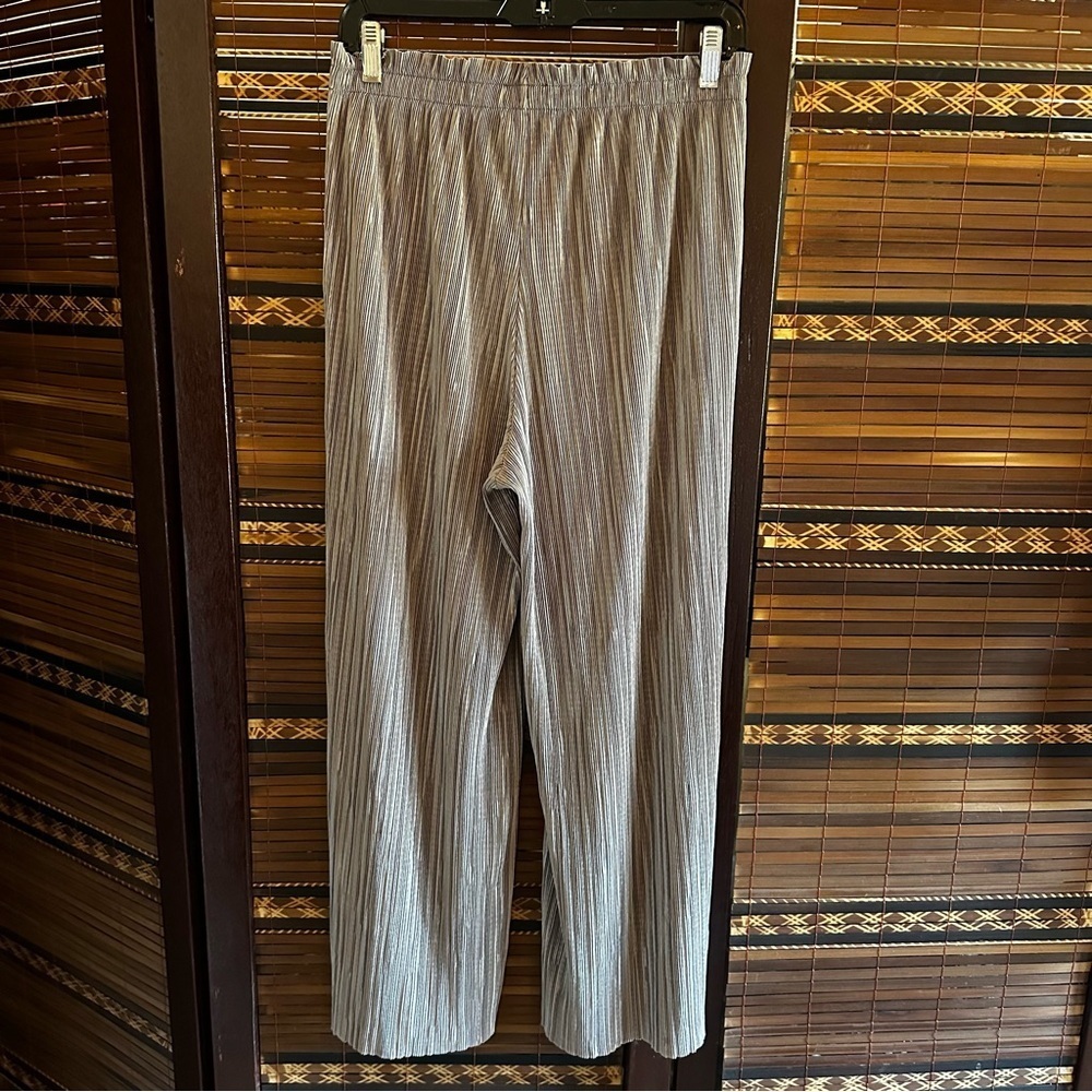 Zara pleated pants cropped - Picture 2 of 4